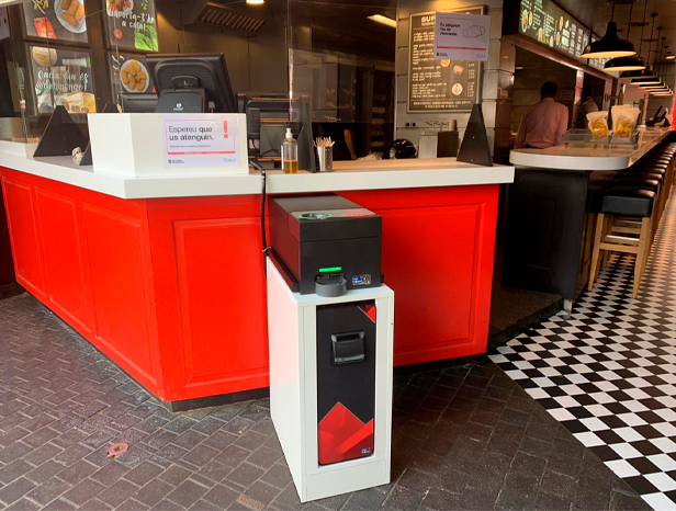 Máquina de cobro automático en hostelería